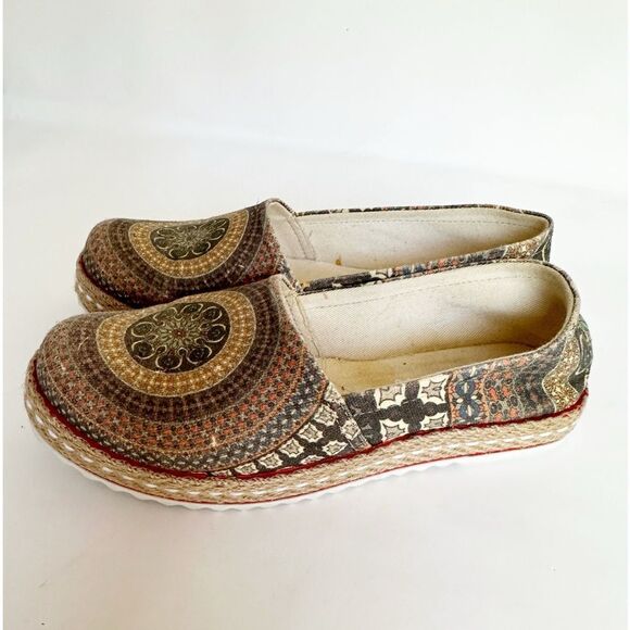 Goby Espadrille Loafer Geometric Size 37 6.5 - Picture 4 of 9